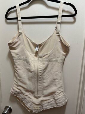 Shaper-X Colombian Tummy Control Bodysuit. NWT